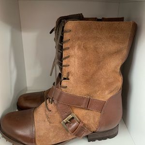 Lace up boots